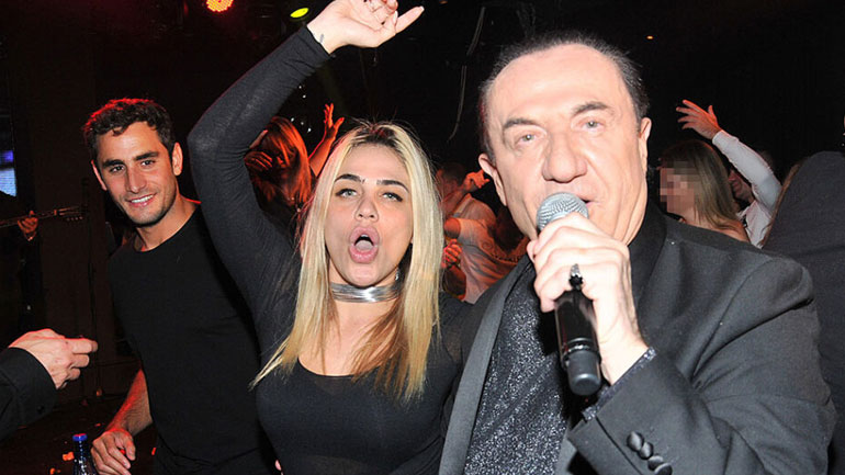 Λευτέρης Πανταζής – Κόνι Μεταξά: Τραγουδούν μαζί και οι χρήστες του TikTok τους αποθεώνουν