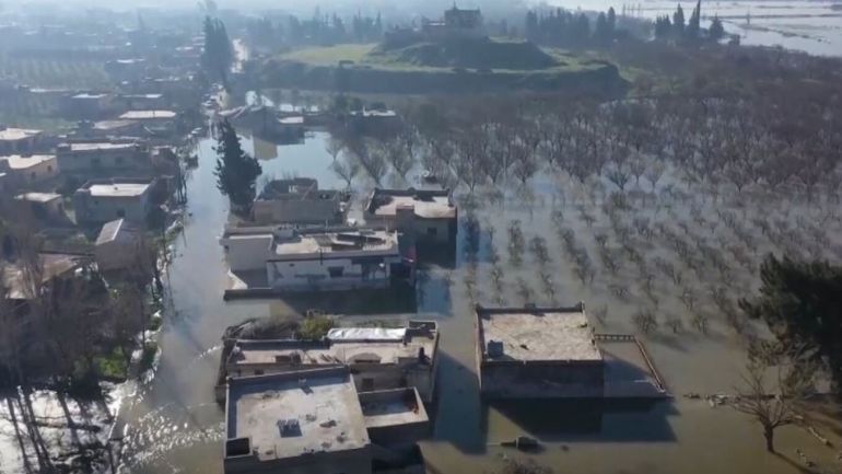 Συρία: Πλημμύρισε μετά τον σεισμό η πόλη Αλ Τλουλ – Κατέρρευσε φράγμα