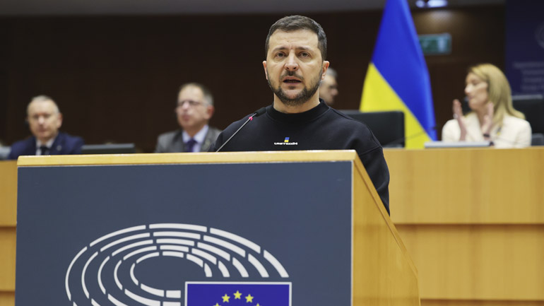 Ο Ζελένσκι δήλωσε στο Ευρωκοινοβούλιο πως μια νικήτρια Ουκρανία θα γίνει μέλος της ΕΕ