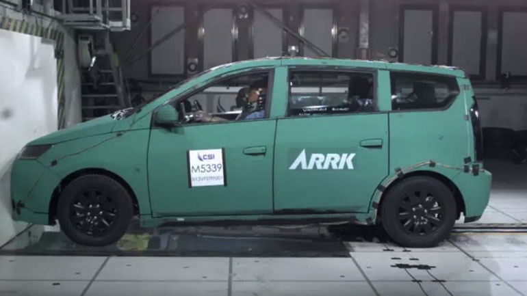 Τι θα γίνει εάν τρακάρει ένα αυτοκίνητο που είναι εξοπλισμένο με ηλιακά πάνελ;