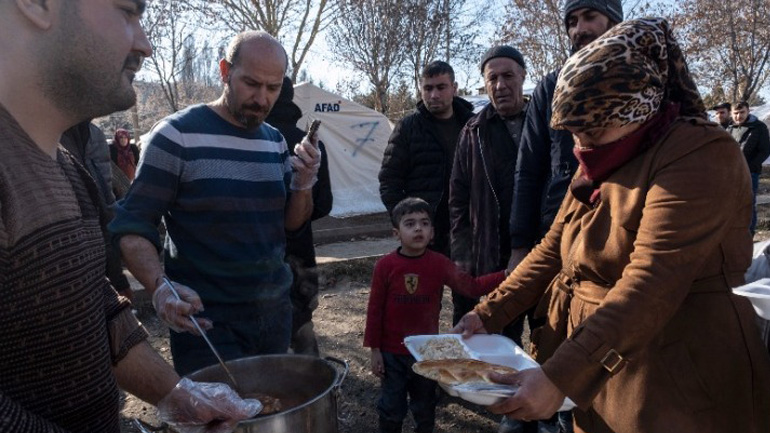 Το Παγκόσμιο Επισιτιστικό Πρόγραμμα λέει ότι εξαντλούνται τα αποθέματα στη βόρεια Συρία