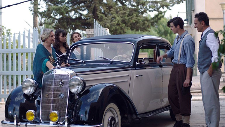 «Το βραχιόλι της φωτιάς»: Η θυελλώδης, γεμάτη ανατροπές, ιστορία της οικογένειας Κοέν συγκλονίζει