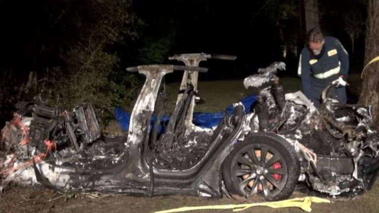 Δικαίωση για Tesla μετά από θανατηφόρο τροχαίο – Έφταιγε ο οδηγός και όχι το Autopilot