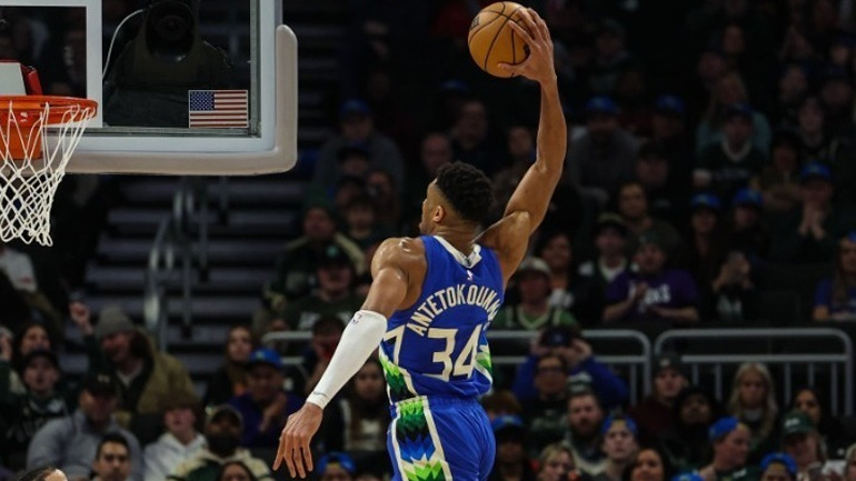 Ο Γιάννης οδήγησε τους Μπακς στη δέκατη σερί νίκη