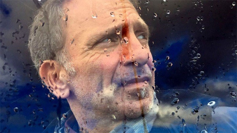 Έκθεση στο Ευρωκοινοβούλιο για τον Γιάννη Μπεχράκη, τον πολυβραβευμένο φωτορεπόρτερ και φωτεινό άνθρωπο