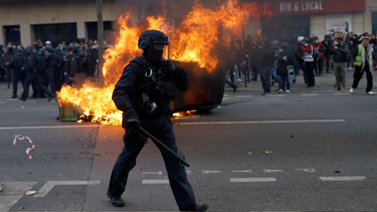 Γαλλία: Διαδήλωσαν για 4η φορά το τελευταίο 20ήμερο κατά της αύξησης του ορίου ηλικίας συνταξιοδότησης