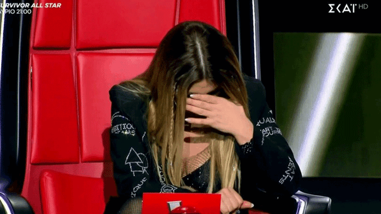 «Λύγισε» η Έλενα Παπαρίζου στο The Voice