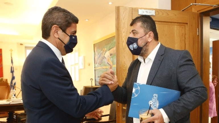 Αυγενάκης για Super League 2: «Να επιστέψουν στα γήπεδα και μετά να συζητήσουμε»