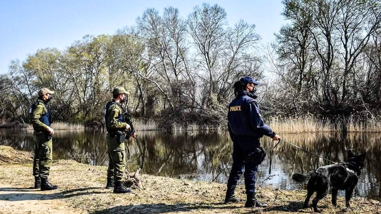 Φάμπρικα εικονικών συμφώνων συμβίωσης από συνοριοφύλακες