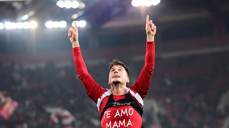 Συγκίνησε ο Κανός: Σκόραρε στο ματς Ολυμπιακός-Παναιτωλικός και αφιέρωσε το γκολ στη μητέρα του που πέθανε