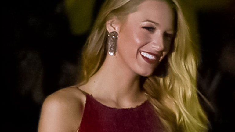 Η Μπλέικ Λάιβλι έφερε στον κόσμο το τέταρτο παιδί της