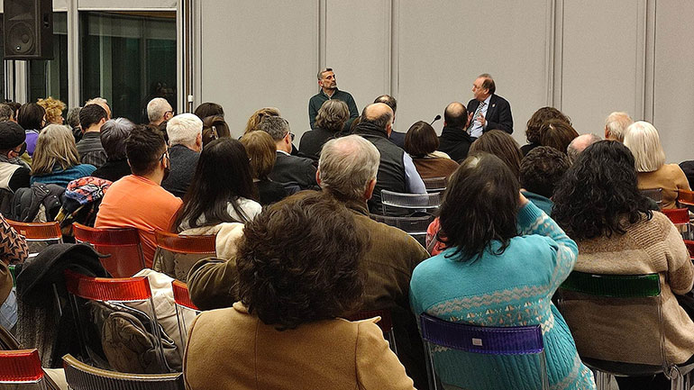 Με το αναγνωστικό κοινό της Θεσσαλονίκης συνομίλησε ο Ρόντρικ Μπίτον