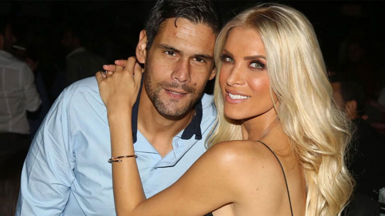 Κατερίνα Καινούργιου: «Ο Δημήτρης Ουγγαρέζος κάνει like σε σχόλια που με βρίζουν, πάμε καλά;» Κατερίνα Καινούργιου: «Ο Δημήτρης Ουγγαρέζος κάνει like σε σχόλια που με βρίζουν, πάμε καλά;»