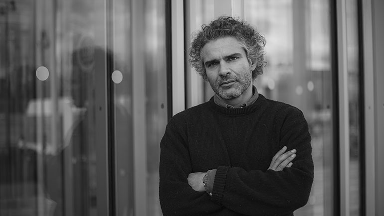 Σάββας Στρούμπος: «Ο Μπέκετ αποτελεί συγκλονιστικό υλικό έρευνας και αναμέτρησης»