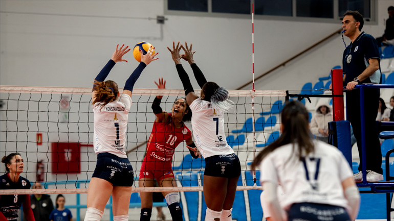 Βόλεϊ γυναικών: Αποκλεισμός-σοκ του Ολυμπιακού από τον ΑΟ Θήρας στο Κύπελλο!