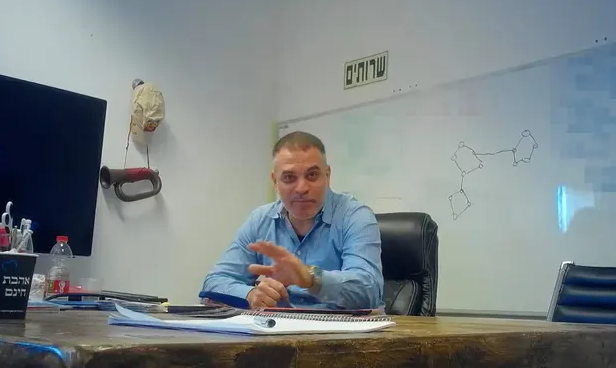 Ο Ταλ Χανάν ή «Χόρχε»