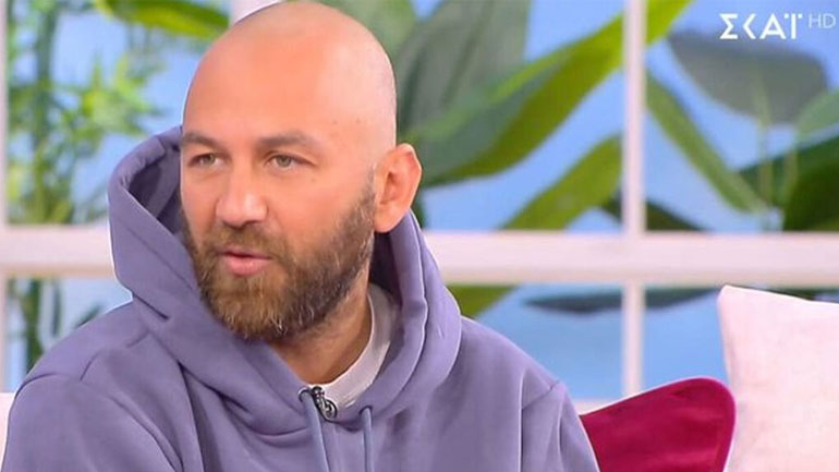 Κώστας Αναγνωστόπουλος: «Εκεί που είδε ο Μπάρτζης τα κορίτσια με κινητό, δεν έχει σήμα»