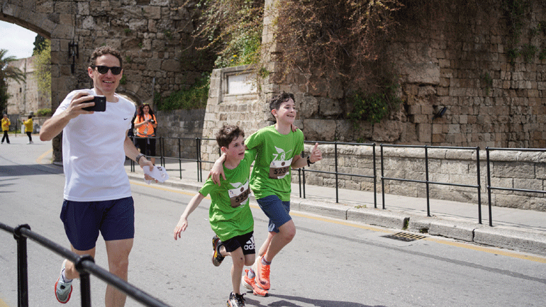 Συνεχίζεται η συνεργασία του Διεθνούς Μαραθωνίου Ρόδου με την Παιδική Πινακοθήκη Ελλάδας