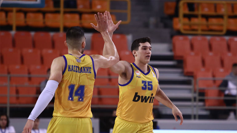 Μπάσκετ: Στα ημιτελικά του Κυπέλλου το Περιστέρι, 77-64 τον ΠΑΟΚ