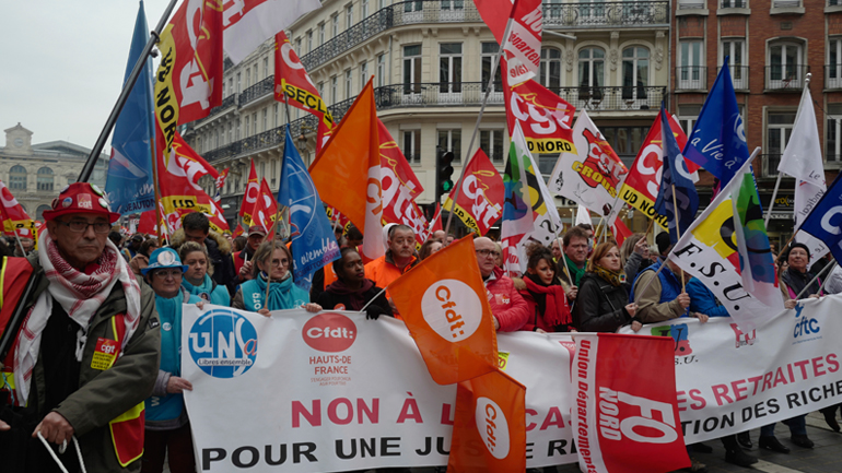 Για πέμπτη φορά τα Γαλλικά εργατικά συνδικάτα οργάνωσαν συγκεντρώσεις διαμαρτυρίας για το συνταξιοδοτικό