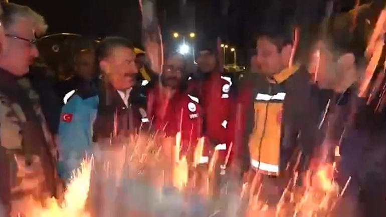 Σόμπα εξερράγη δίπλα στον Τούρκο υπουργό Υγείας