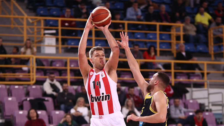 Κύπελλο: Διά περιπάτου στα ημιτελικά ο Ολυμπιακός, 82-51 τον Άρη