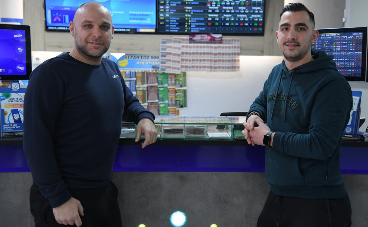 Λάμπρος Διώτης, Παναγιώτης Μήτσουλας, συνιδιοκτήτες καταστήματος ΟΠΑΠ