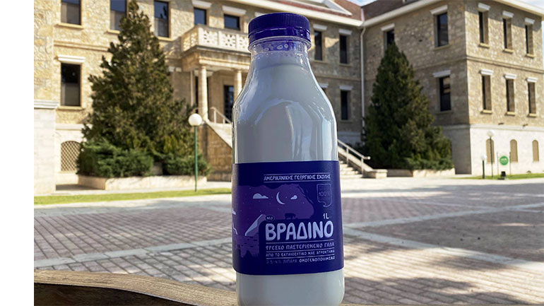 Το «Βραδινό» γάλα- υψηλής περιεκτικότητας σε μελατονίνη παρουσίασε η Αμερικάνικη Γεωργική Σχολή