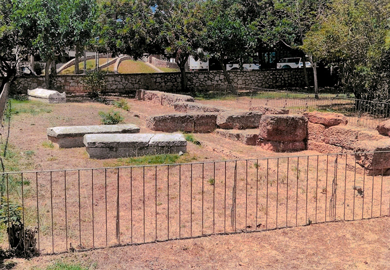 Αρχαία εντός του πάρκου Ριζάρη