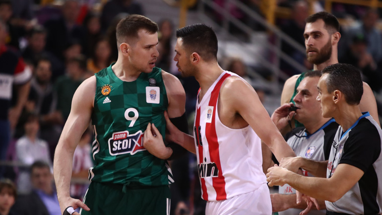 Παπανικολάου: «Μην στοχοποιείτε τον Αγραβάνη, αν έκανα λάθος ζητάω συγγνώμη»