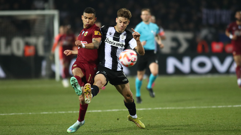 Μαγεία Κωνσταντέλια: Έδωσε ασιστ στον Νάρεϊ ενώ ήταν πεσμένος στο χορτάρι! Μαγεία Κωνσταντέλια: Έδωσε ασιστ στον Νάρεϊ ενώ ήταν πεσμένος στο χορτάρι!