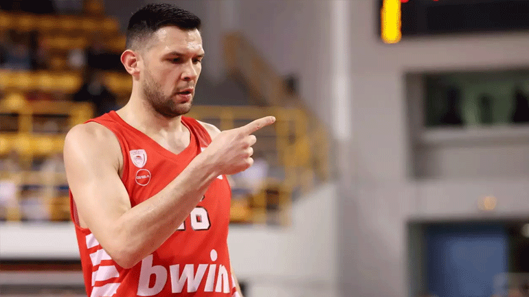 Παπανικολάου: «Δεν είναι τόσο απλά όπως φαίνονται»