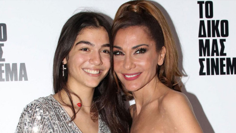 Η κόρη της Βανδή απαντάει στα αρνητικά σχόλια για το viral βίντεο με τον Μπισμπίκη στη σκηνή