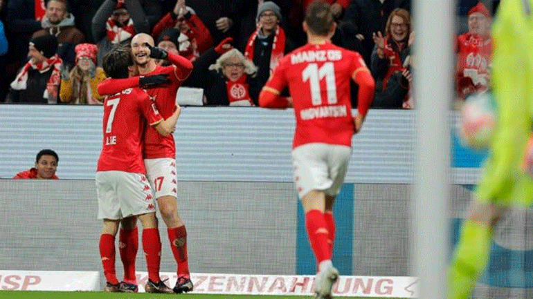 Γερμανία: Συντριβή της Γκλάντμπαχ, 4-0 η Μάιντς