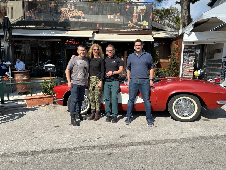 Στην παρέα των γυρισμάτων και Γιάννης Δεληβοριάς και Στρατήγης Βουκίδης