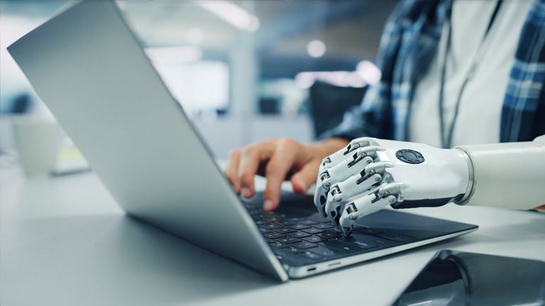 Η τεχνητή νοημοσύνη αρχίζει να επιλέγει ποιος θα απολυθεί και ποιος όχι