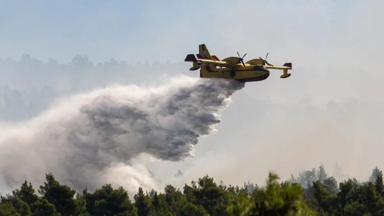 Φωτιές στην Αχαΐα: Καλύτερη η εικόνα στο Κυπαρίσσι Ερυμάνθου – Υπό έλεγχο στην Βελά Αιγιάλειας