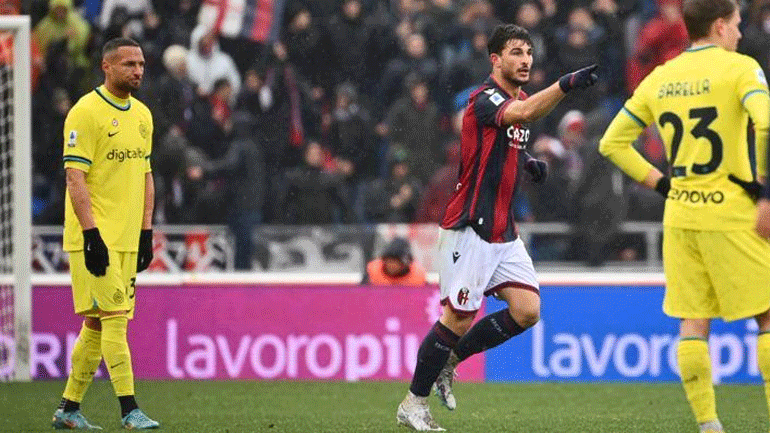 Ιταλία: Η Μπολόνια δίνει το πρωτάθλημα στη Νάπολι, 1-0 την Ίντερ