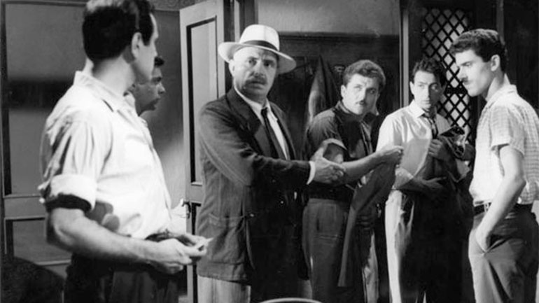 Ντίνος Δημόπουλος: Είκοσι χρόνια χωρίς τον κορυφαίο και ακούραστο εργάτη του σινεμά