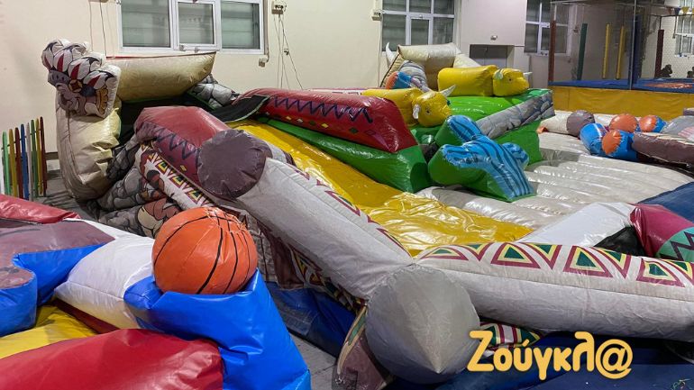 Περιστέρι: Η διακοπή ρεύματος προκάλεσε το ξεφούσκωμα των… φουσκωτών παιχνιδιών