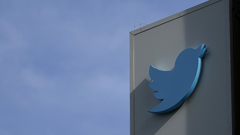 Η Twitter Inc. απολύει το 10% του εργατικού δυναμικού της