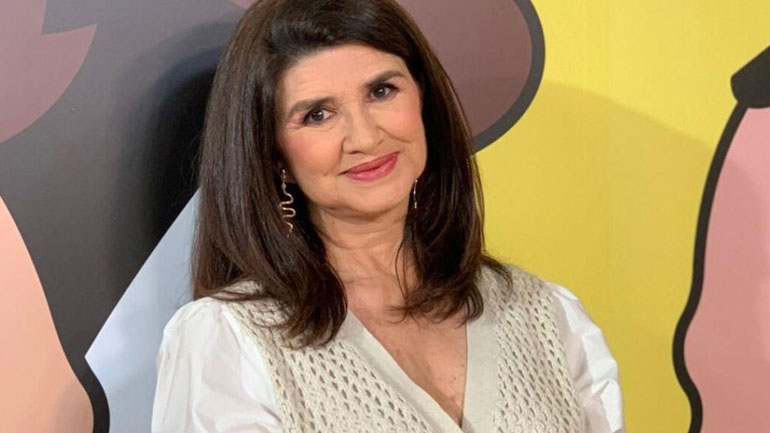 Άννα Κουρή: «Στα 14 μου έκανα επέμβαση στα αυτιά μου»