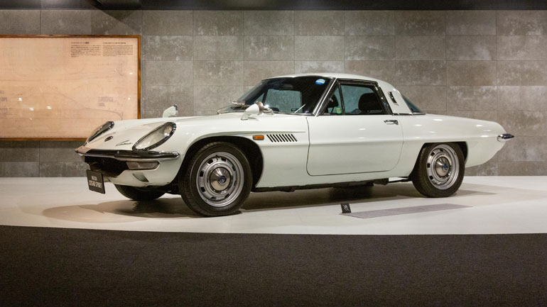 Πόλος έλξεως το μουσείο της Mazda στην Χιροσίμα