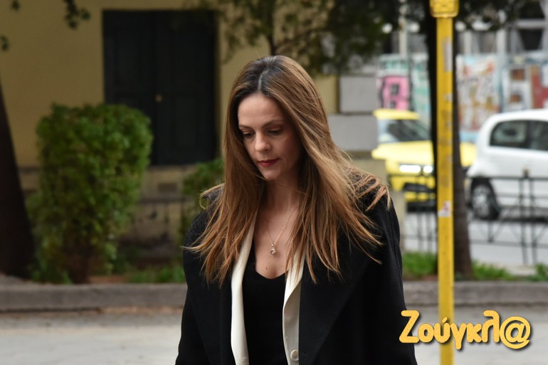 Η Έφη Αχτσιόγλου