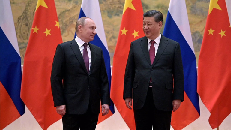 Η Κίνα υποστηρίζει ότι η αποστολή όπλων στην Ουκρανία δεν θα φέρει την ειρήνη