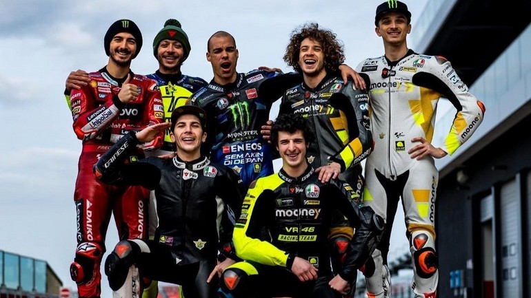 Ο Valentino Rossi προπονείται με την Ακαδημία VR46 στο Misano