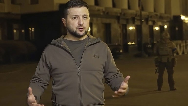 Ζελένσκι για την τραγωδία στα Τέμπη: «Ο λαός της Ουκρανίας συμμερίζεται τον πόνο των οικογενειών των θυμάτων»