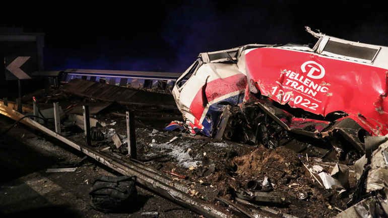 Τέμπη: Η πρώτη ανακοίνωση της Hellenic Train – «350 επιβάτες την ώρα της σύγκρουσης»