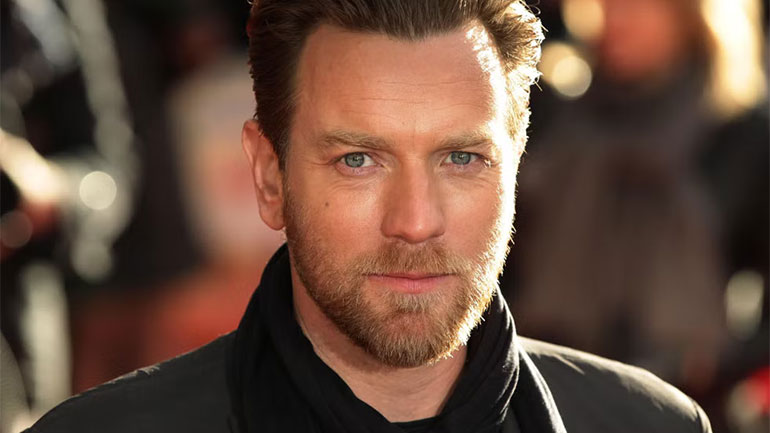 Ο Γιούαν ΜακΓκρέγκορ με νέα εμφάνιση για τις ανάγκες της σειράς «A Gentleman In Moscow»