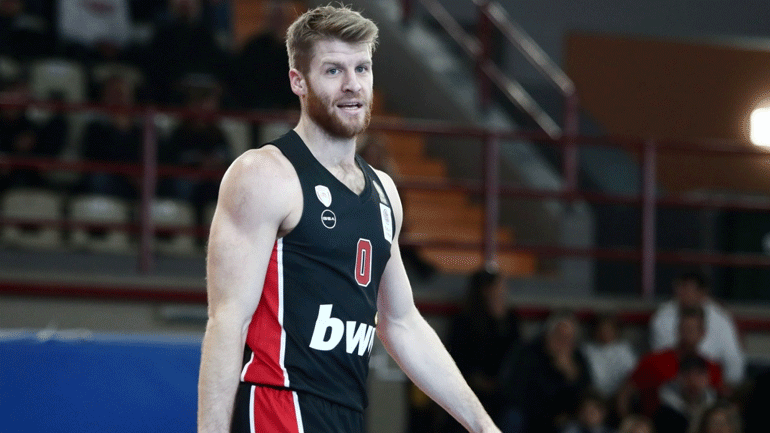 Ευρωλίγκα: Με μαύρη φανέλα στο Μιλάνο ο Ολυμπιακός